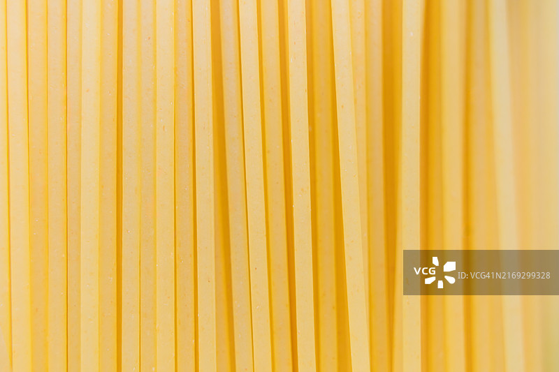 未煮的意大利面特写图片素材