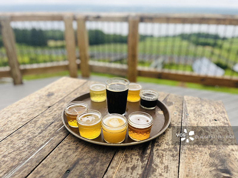 桌上的饮品特写，Hector，纽约，美国图片素材