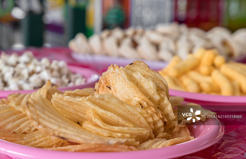 盘子里油炸食物的特写图片素材