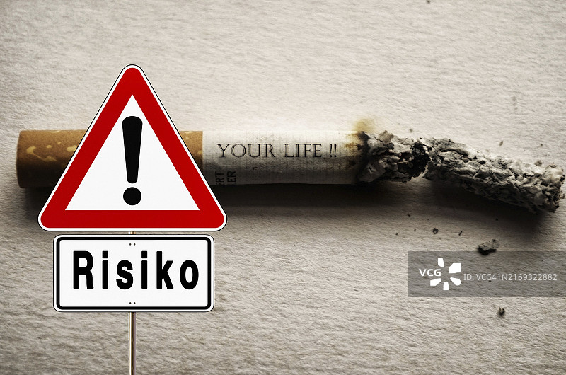 健康风险警示概念图：肺病、心血管系统疾病等图片素材