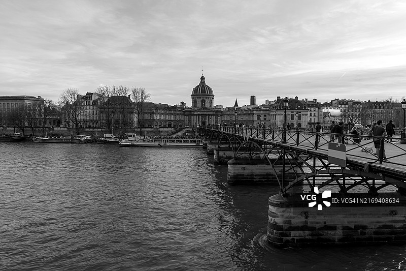 巴黎艺术桥图片素材