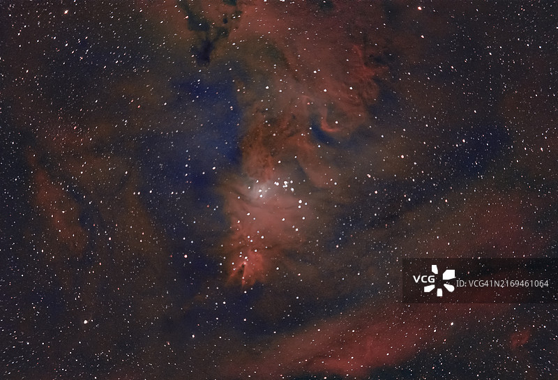 NGC2264，麒麟座锥状星云与圣诞树星团图片素材