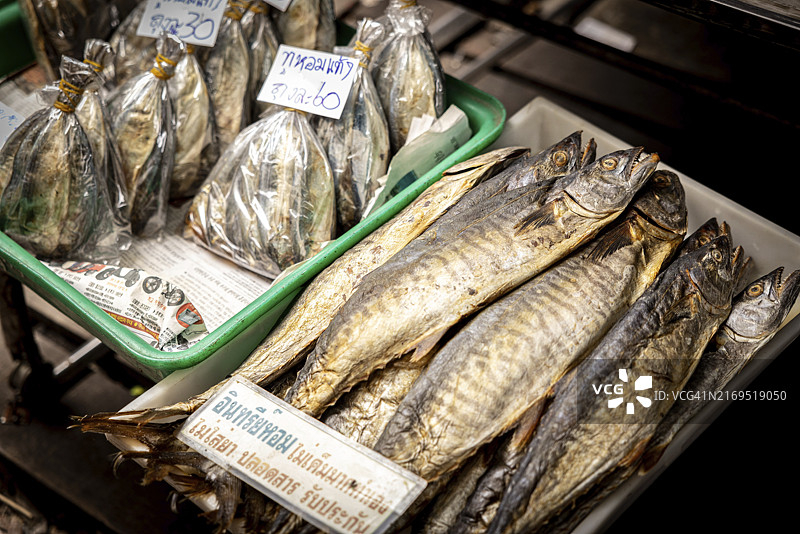 泰国曼谷美功铁道市场特色水产交易旅游图片素材