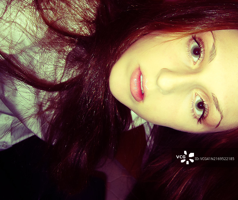 美丽女性面部特写护肤交叉处理人像图片素材