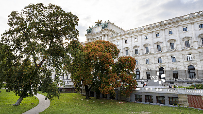 奥地利维也纳的霍夫堡宫和城堡花园图片素材