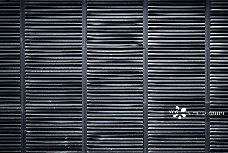 脏污的金属围栏图片素材