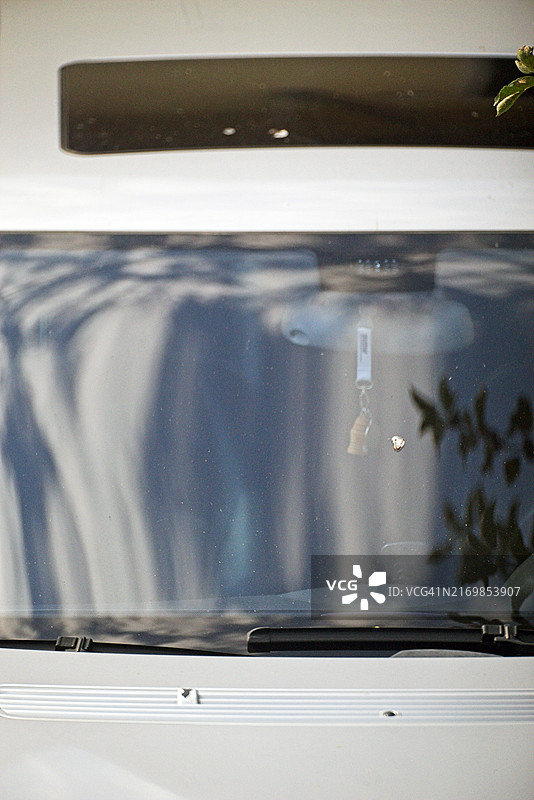 汽车挡风玻璃和天窗图片素材