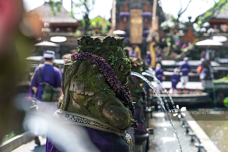 乌布的普拉塔曼萨拉斯瓦蒂神庙细节图片素材