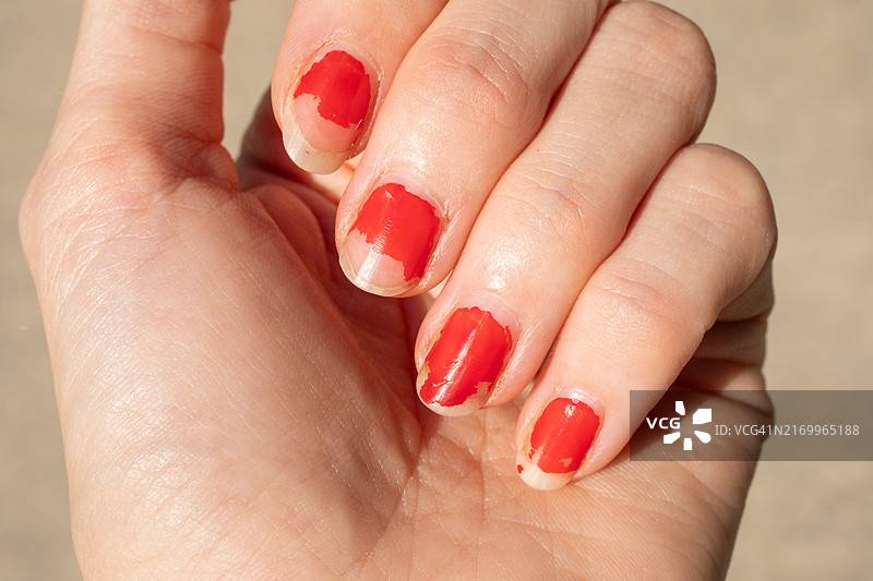 指甲油剥落，糟糕的美甲图片素材