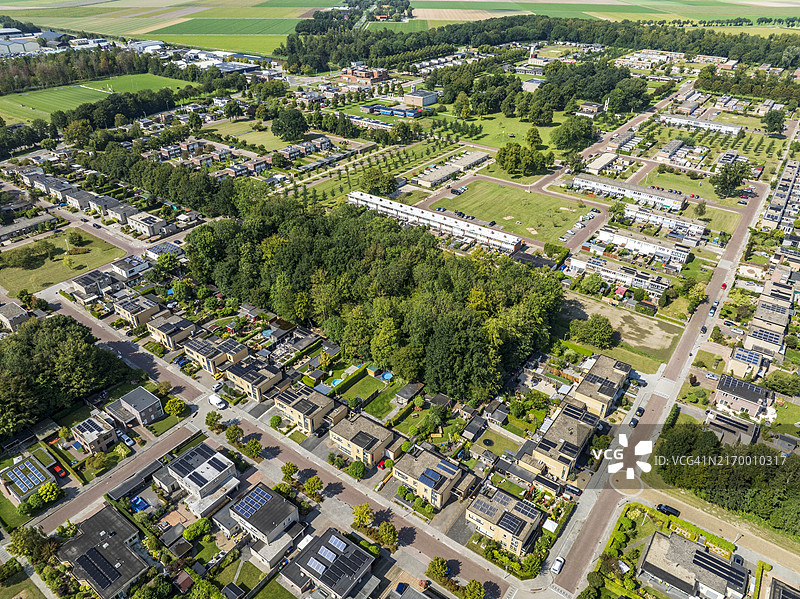 从上方俯瞰东北圩田的纳赫勒村图片素材