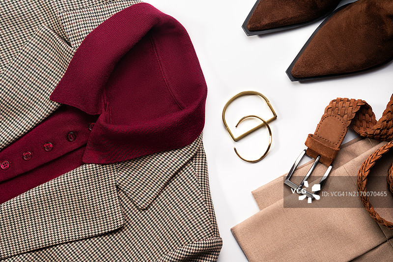 潮流时装配饰素材：女士红色、米色和棕色系列图片素材