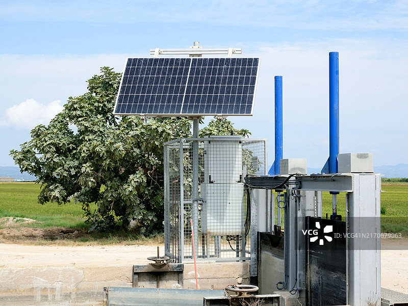太阳能灌溉闸门图片素材
