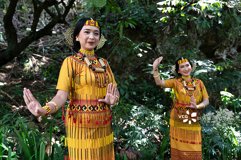 托拉雅舞者图片素材