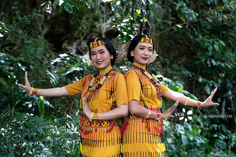 托拉雅舞者图片素材