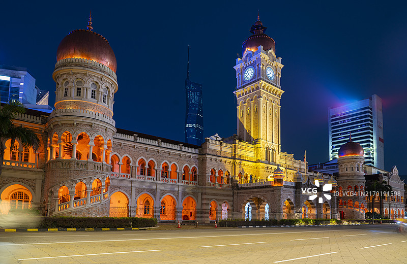 马来西亚吉隆坡苏丹阿都沙末大厦夜景图片素材