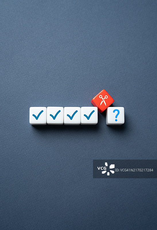 消除疑虑，核实信息图片素材