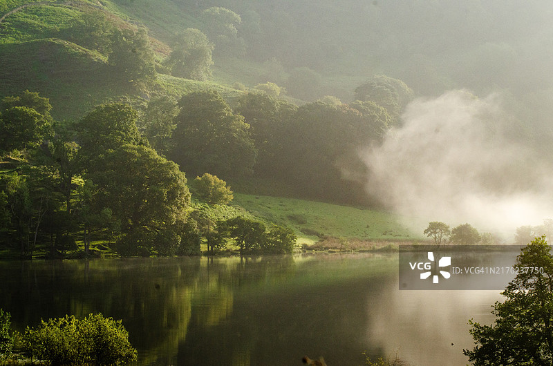 劳里格潭日出图片素材