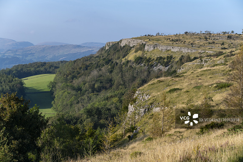 英格兰坎布里亚郡肯德尔附近的斯卡特山图片素材