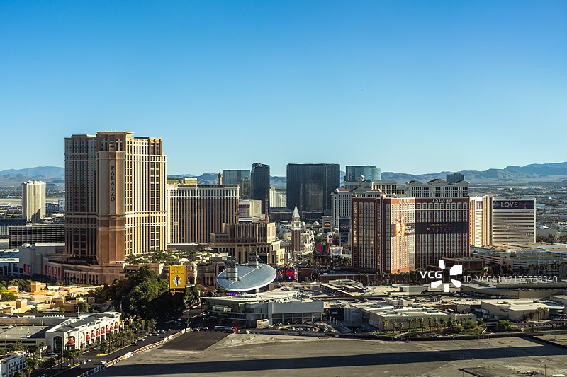 拉斯维加斯大道阳光明媚的景色图片素材