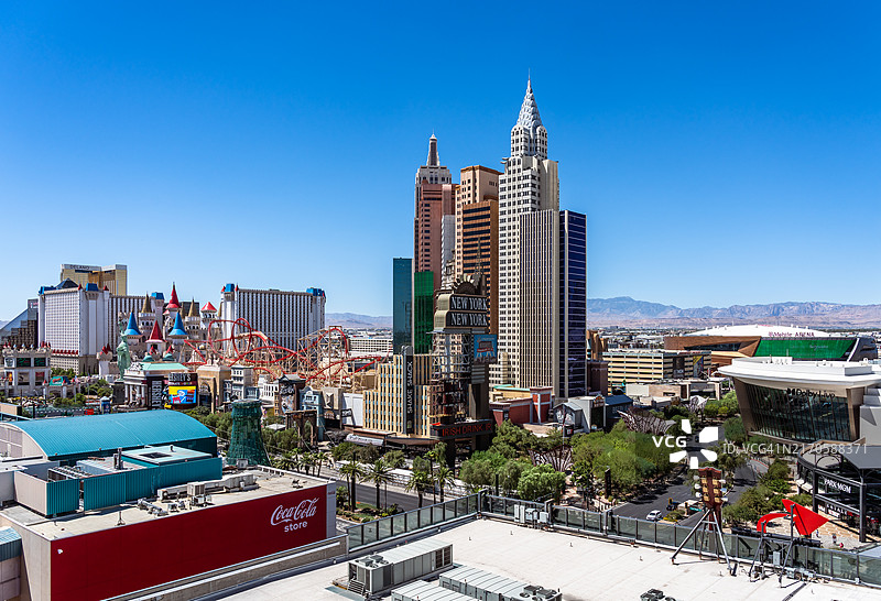 拉斯维加斯大道阳光明媚的景色图片素材