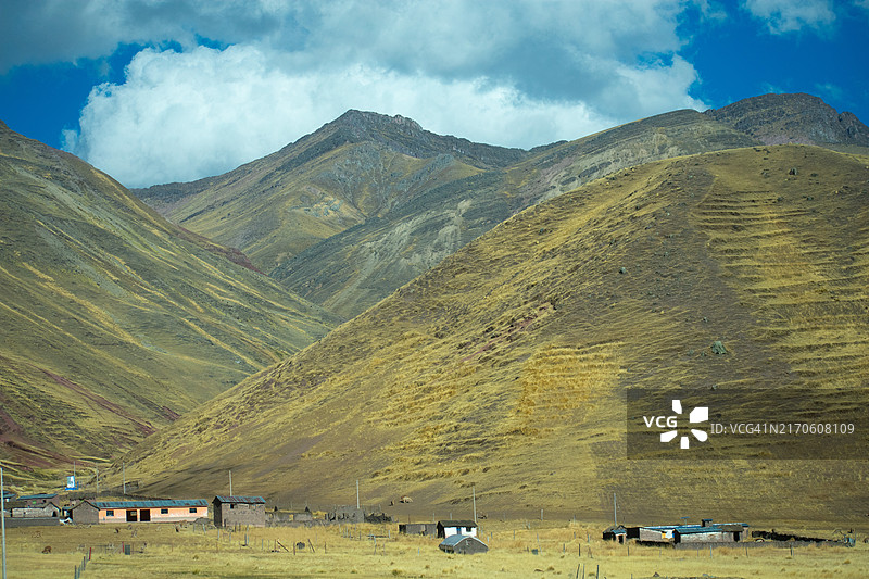 红色山谷图片素材