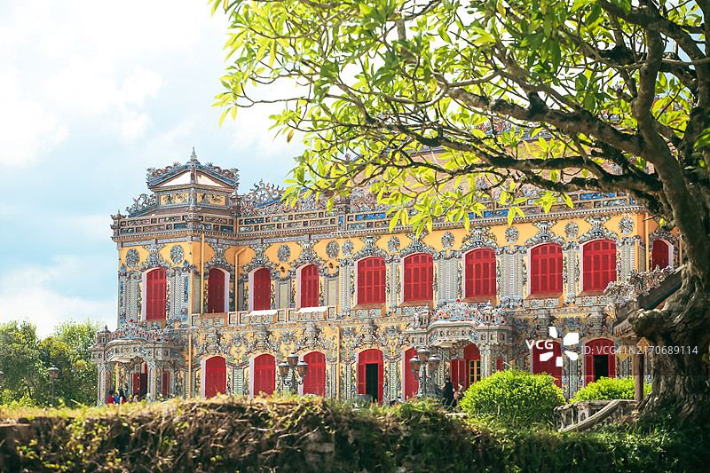 越南顺化皇城建忠殿正面特写背景图片素材