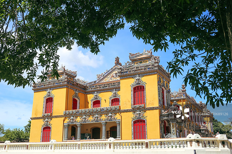 越南顺化皇城建中宫侧面图片素材