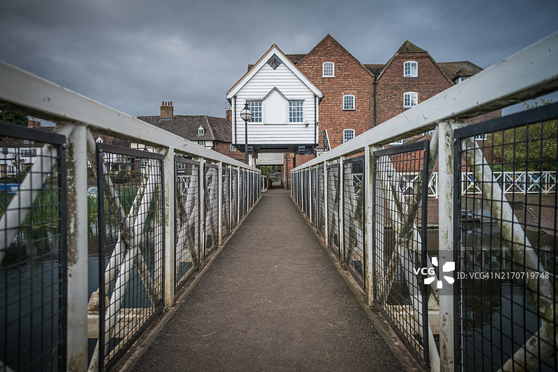 特克斯伯里堰上的桥梁图片素材