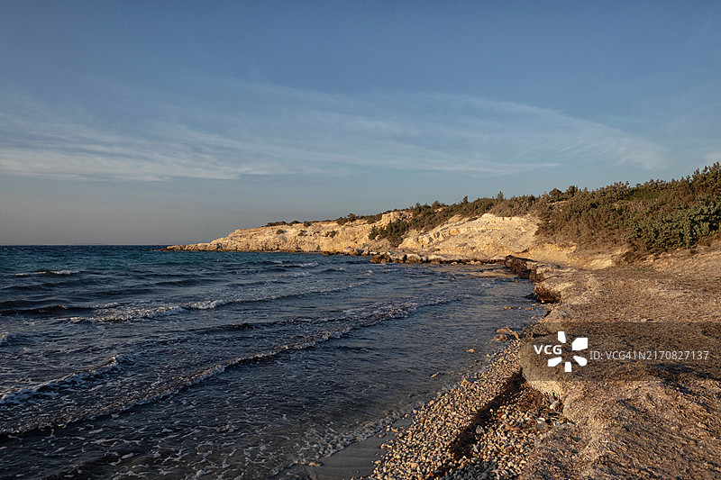切什梅日落时分的空旷海滩图片素材