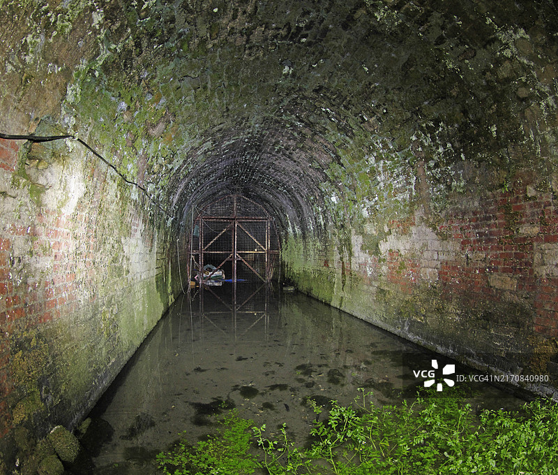泰晤士河和塞文河运河隧道图片素材