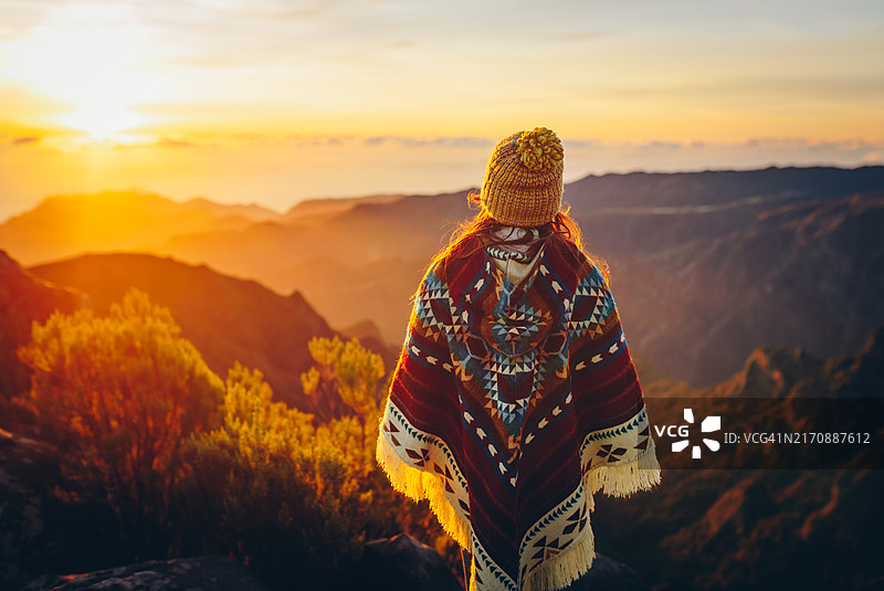 在马德拉岛迎接阳光图片素材