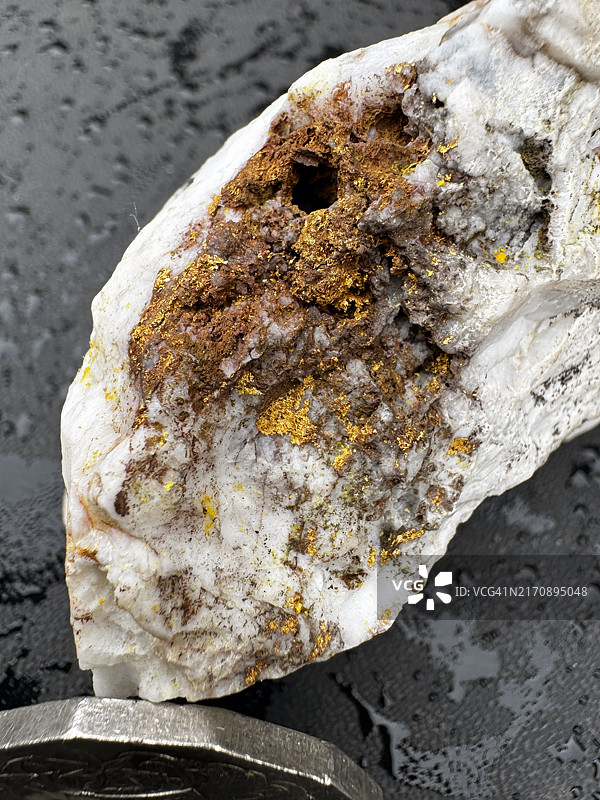 石英礁中可见的富矿带图片素材