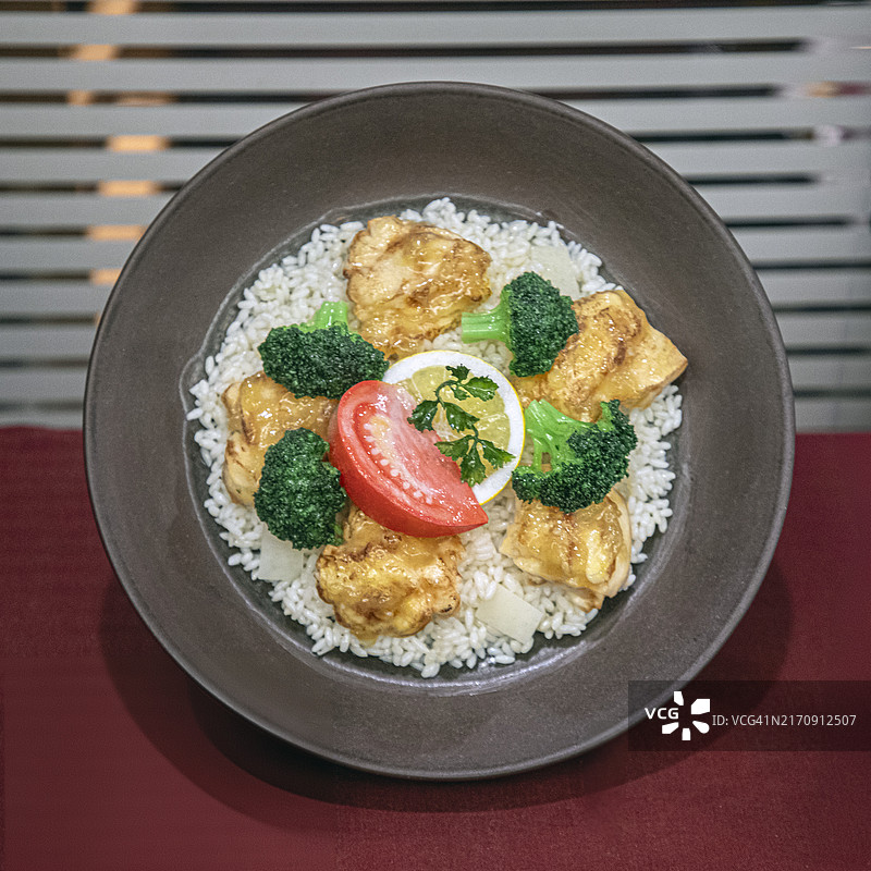 姜黄鸡肉饭食品模型图片素材