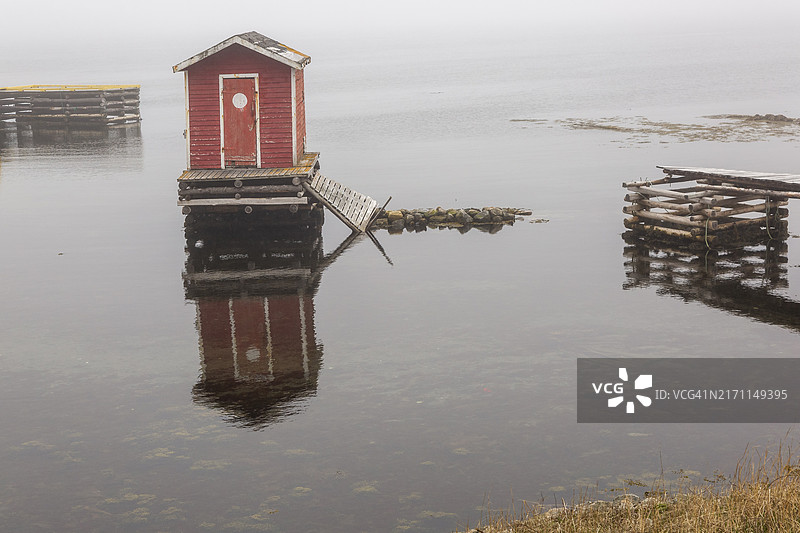 渔村里的棚屋图片素材