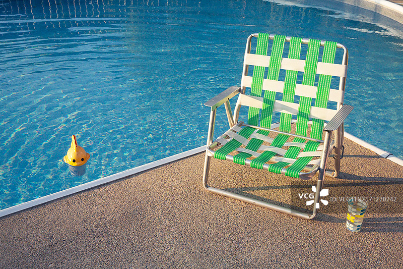 复古夏季泳池背景图片素材