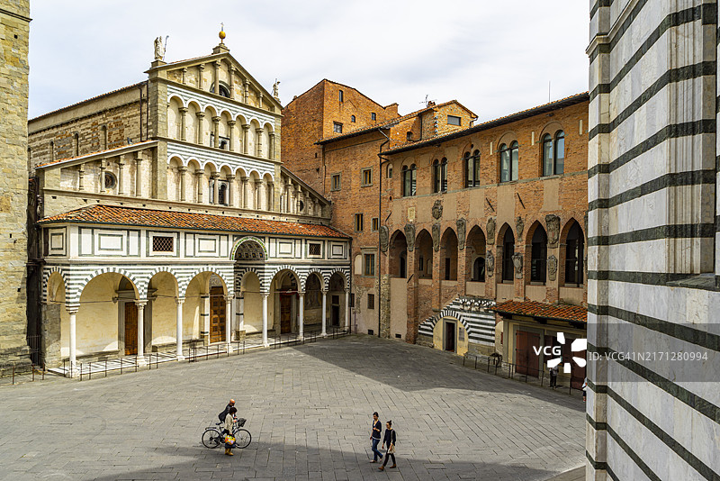 托斯卡纳皮斯托亚圣泽诺大教堂图片素材