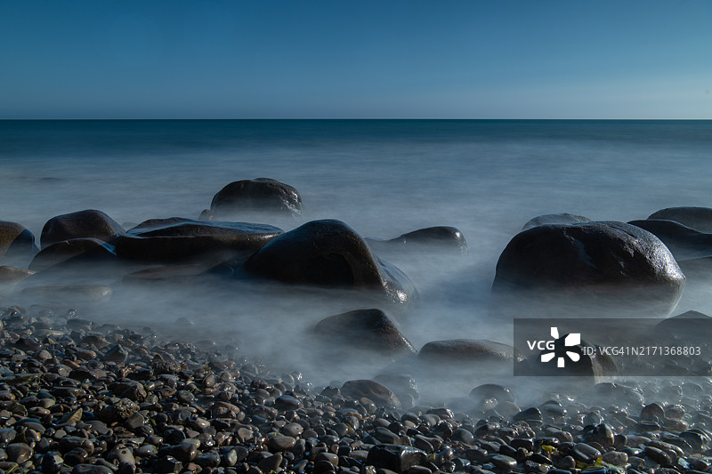 神秘的保龄球海滩图片素材