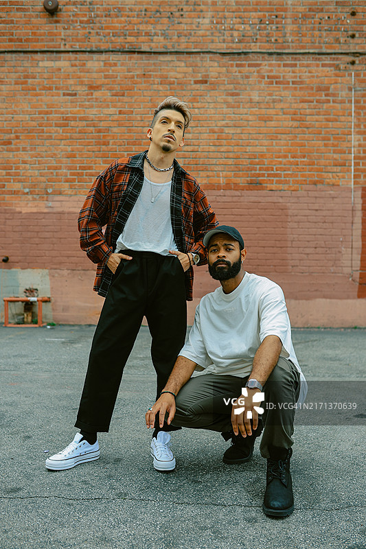 洛杉矶市中心街头风格嘻哈舞者肖像图片素材