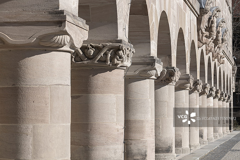 纽伦堡法院拱廊圆柱特写图片素材