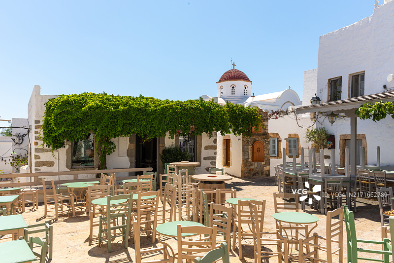 希腊帕特莫斯镇的主广场图片素材