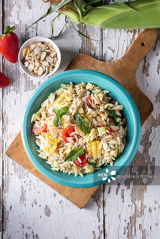 奥佐沙拉图片素材