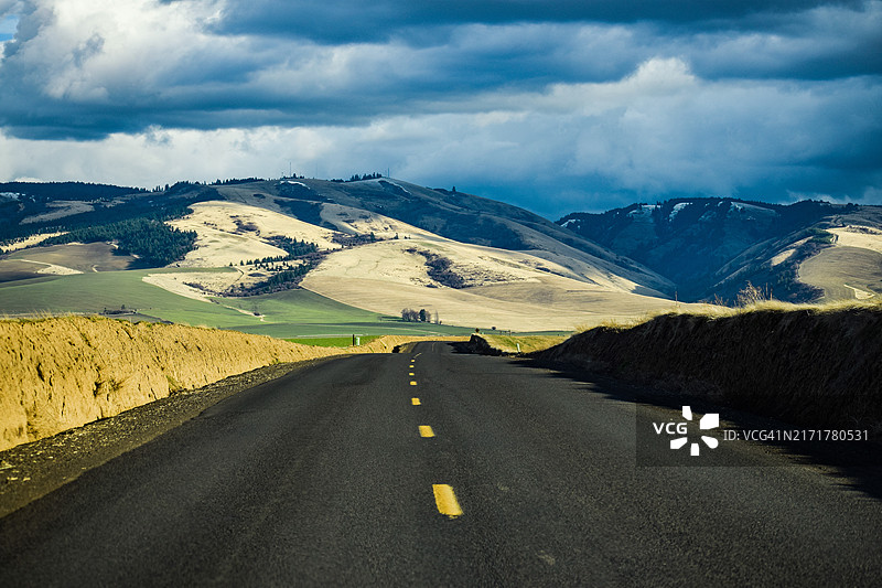 美国华盛顿州瓦拉瓦拉雪山风景图片素材
