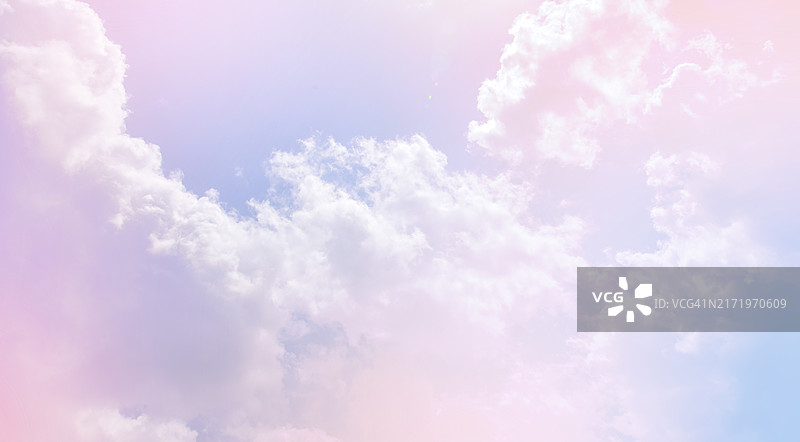 梦幻云彩天空背景抽象柔和图片素材