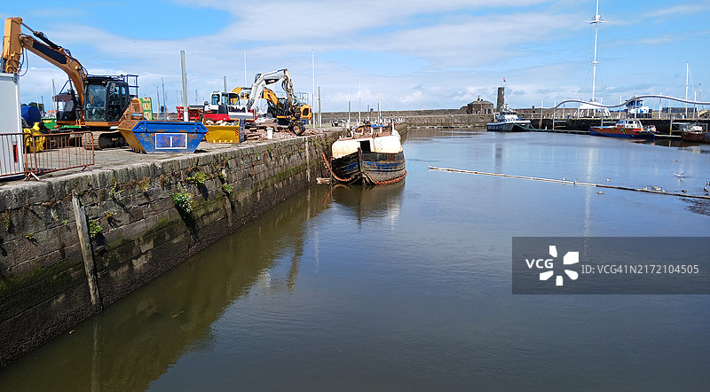 退役的沉船图片素材