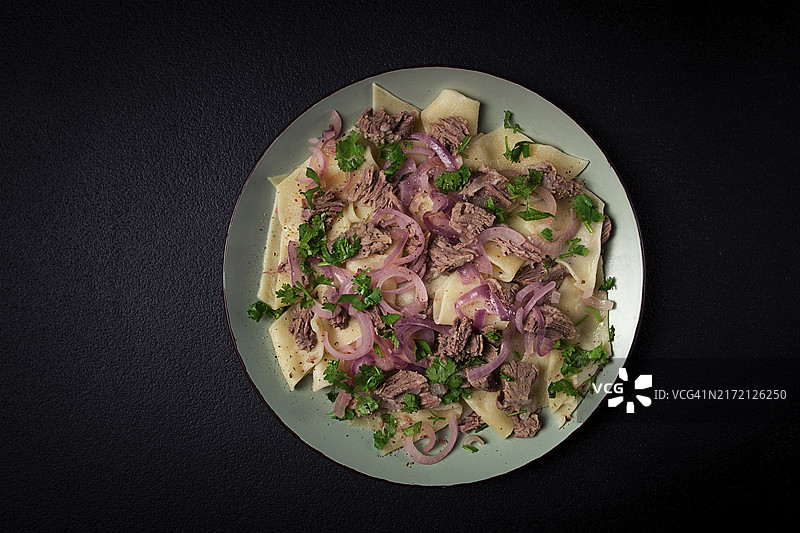 哈萨克族手抓肉拌面图片素材