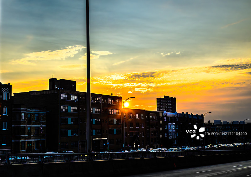 繁忙的交通，大家同时下班图片素材