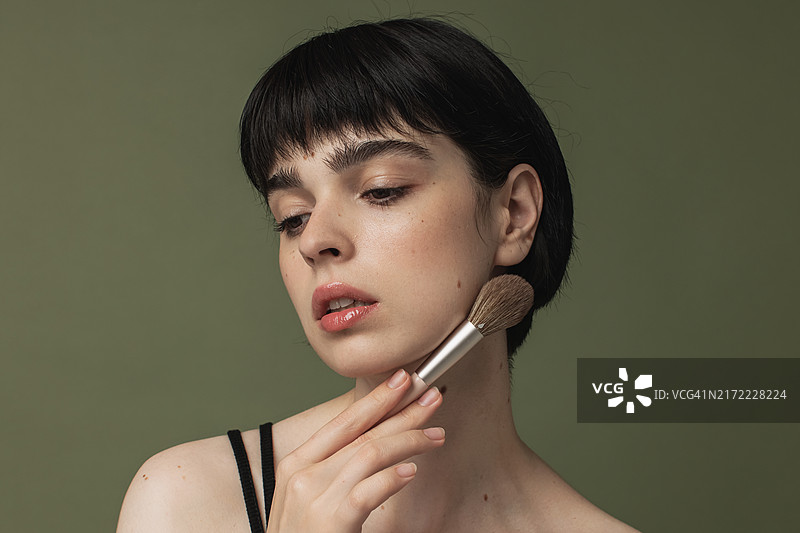 化妆刷：美丽人像，女人图片素材