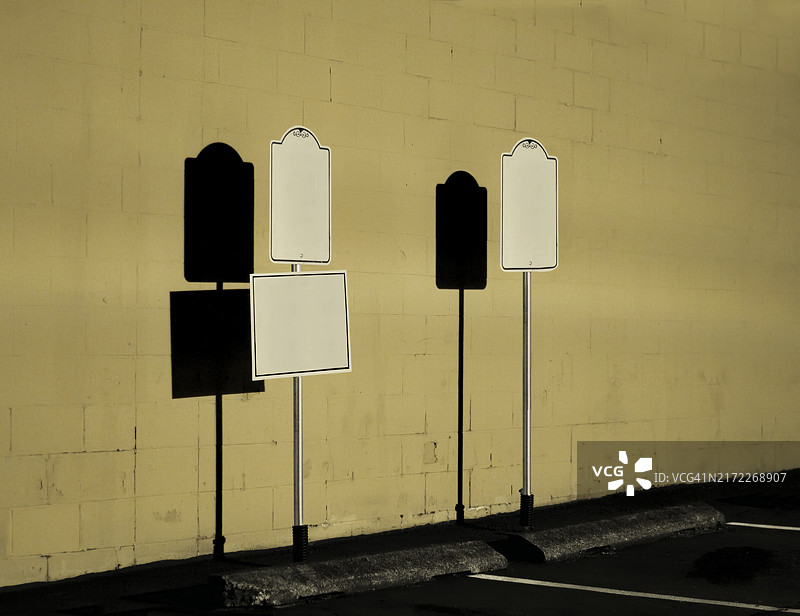 夜间停车场图片素材