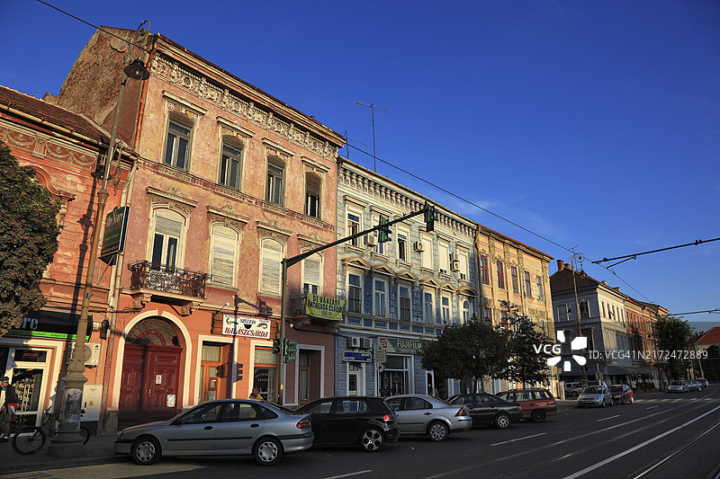 罗马尼亚阿拉德市中心老城区房屋图片素材