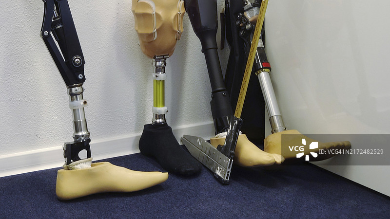 现代假肢：帮助截肢者图片素材